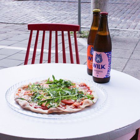 Klubokawiarnia Chłodna 25